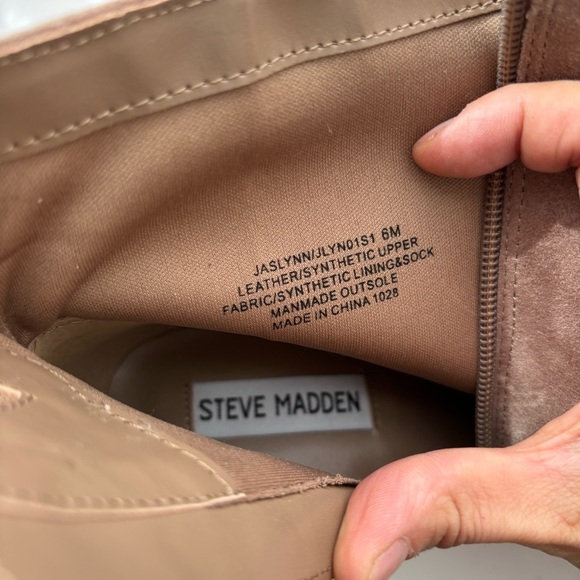 Steve Madden Eiffel Suede Cap Toe Booties Sz 6M - Picture 7 of 7